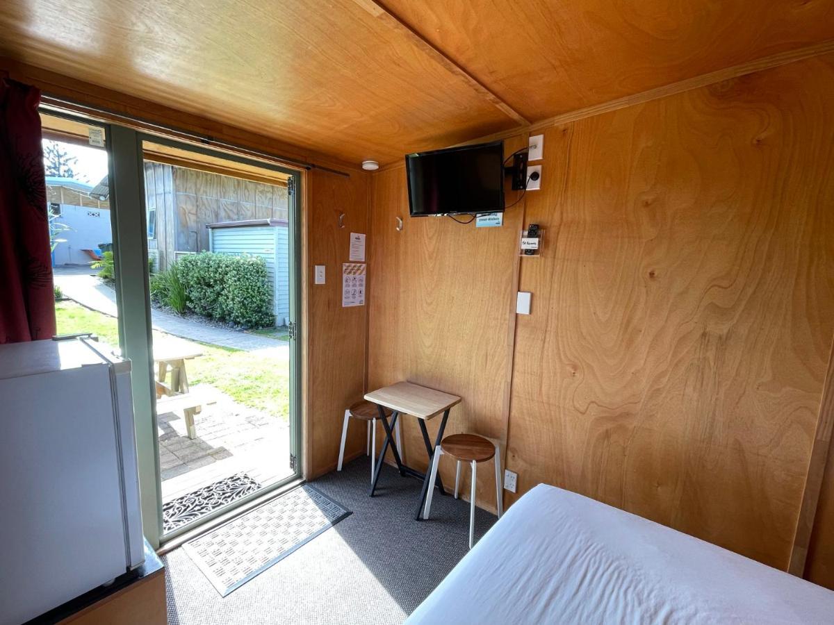 Athenree Hot Springs & Holiday Park Waihi Buitenkant foto