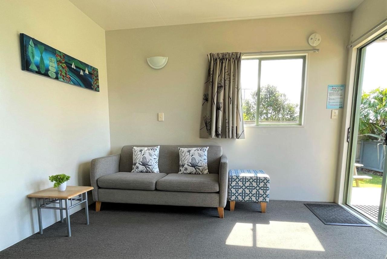 Athenree Hot Springs & Holiday Park Waihi Buitenkant foto