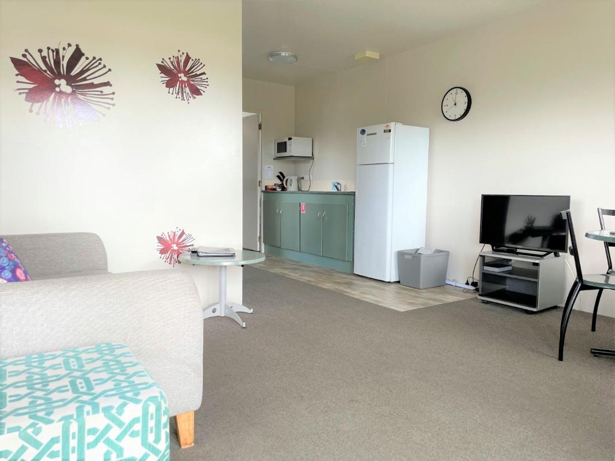 Athenree Hot Springs & Holiday Park Waihi Buitenkant foto