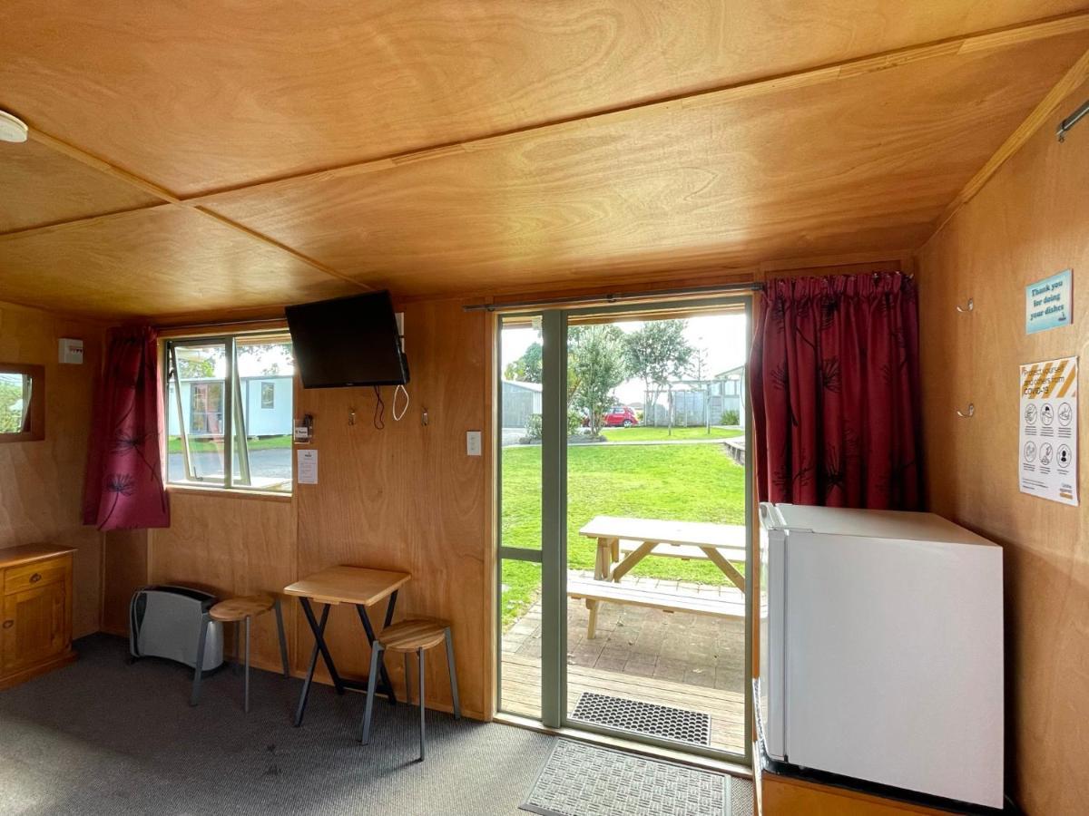 Athenree Hot Springs & Holiday Park Waihi Buitenkant foto